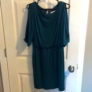Jessica Simpson knit dress in Forrest green peekaboo sleeves